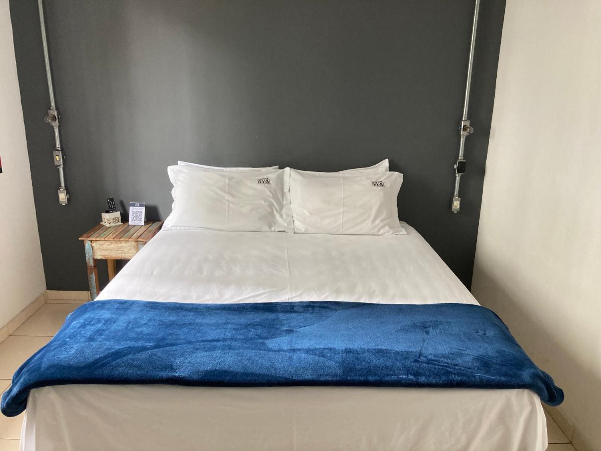 House Hotel